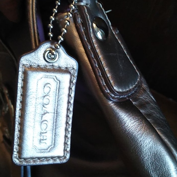 Coach - Picture 4 of 9